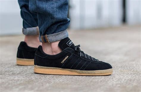 adidas topanga black gum.